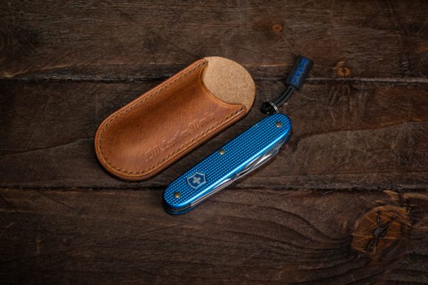Handmade Leather Swiss Army Knife Slip 91mm - Small - Image 4