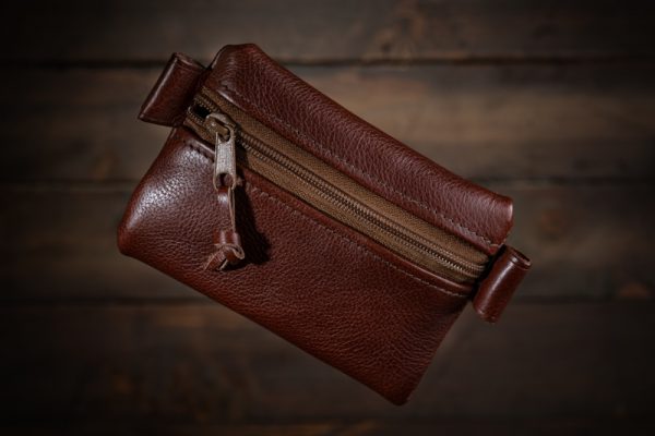 Handmade Leather Zipped Pouch - Image 2
