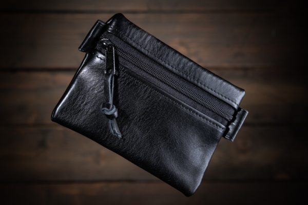 Handmade Leather Zipped Pouch - Image 6